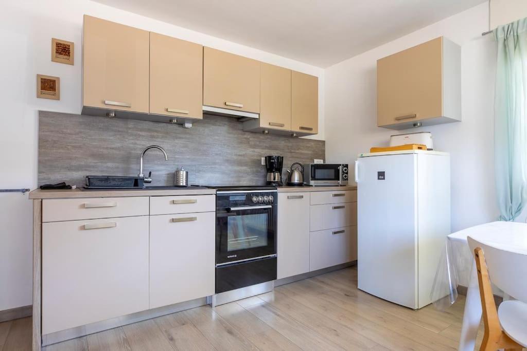 Appart Cosy Annecy Parking Et Velos Gratuit ภายนอก รูปภาพ